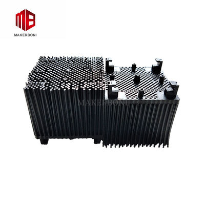 Đồ gạch nhựa màu đen nhỏ cho Máy cắt tự động Orox với kích thước 50 * 50 * 43 mm